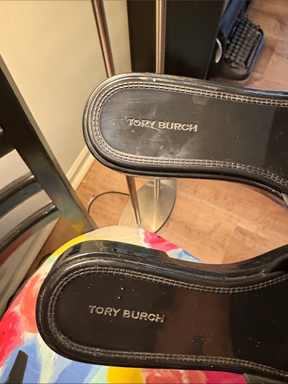 Tory Burch Eleanor jelly sandals - Picture 2 of 5